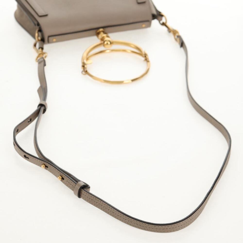 Chloe Nile Medium Bracelet Shoulder Bag Leather Beige Gold Auth 157808 - Picture 9 of 16